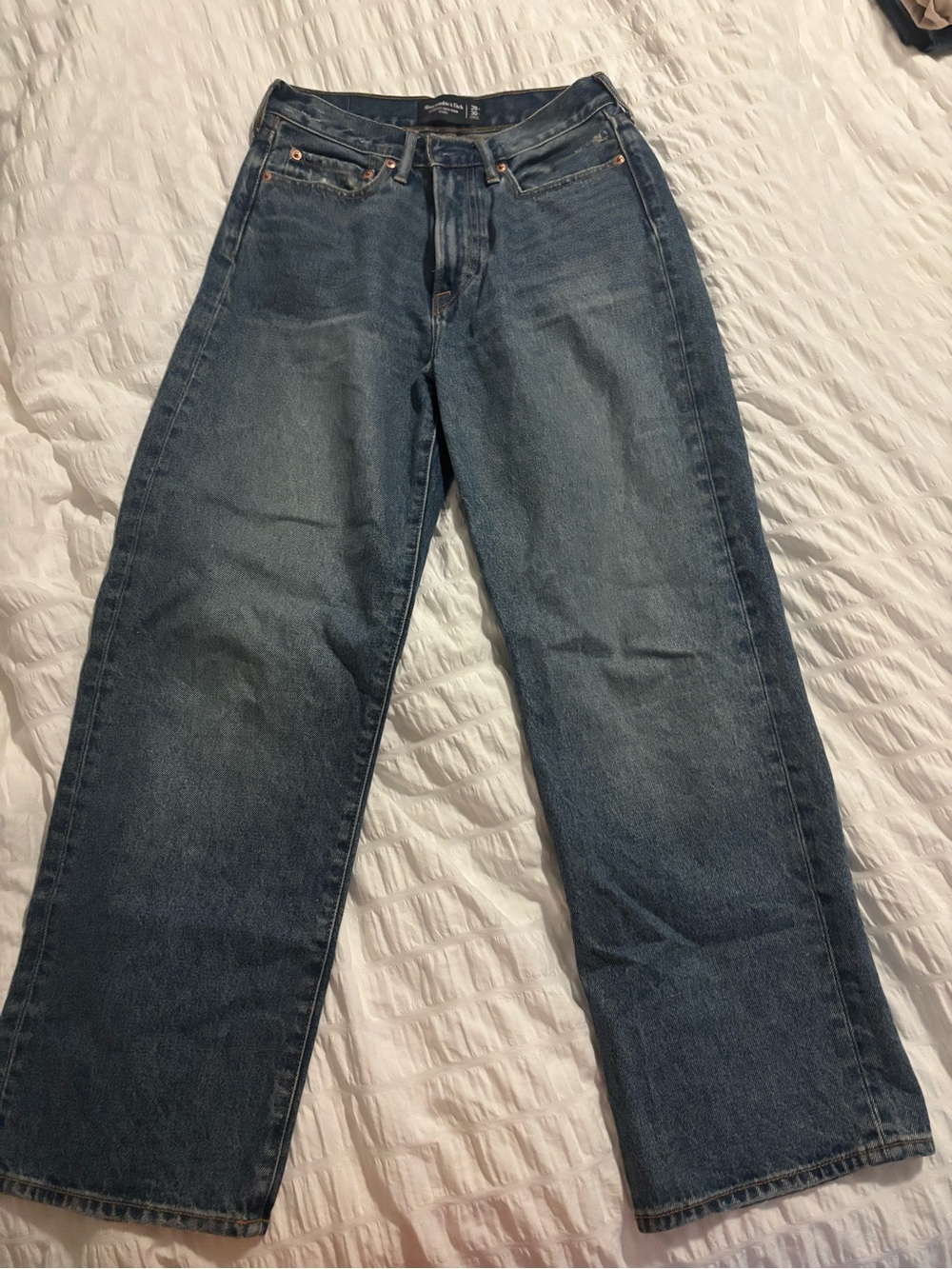 Abercrombie & Fitch Women's Straight Jeans - Faded Blue Denim